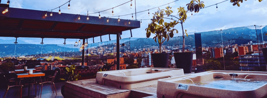 things to do in medellin at night